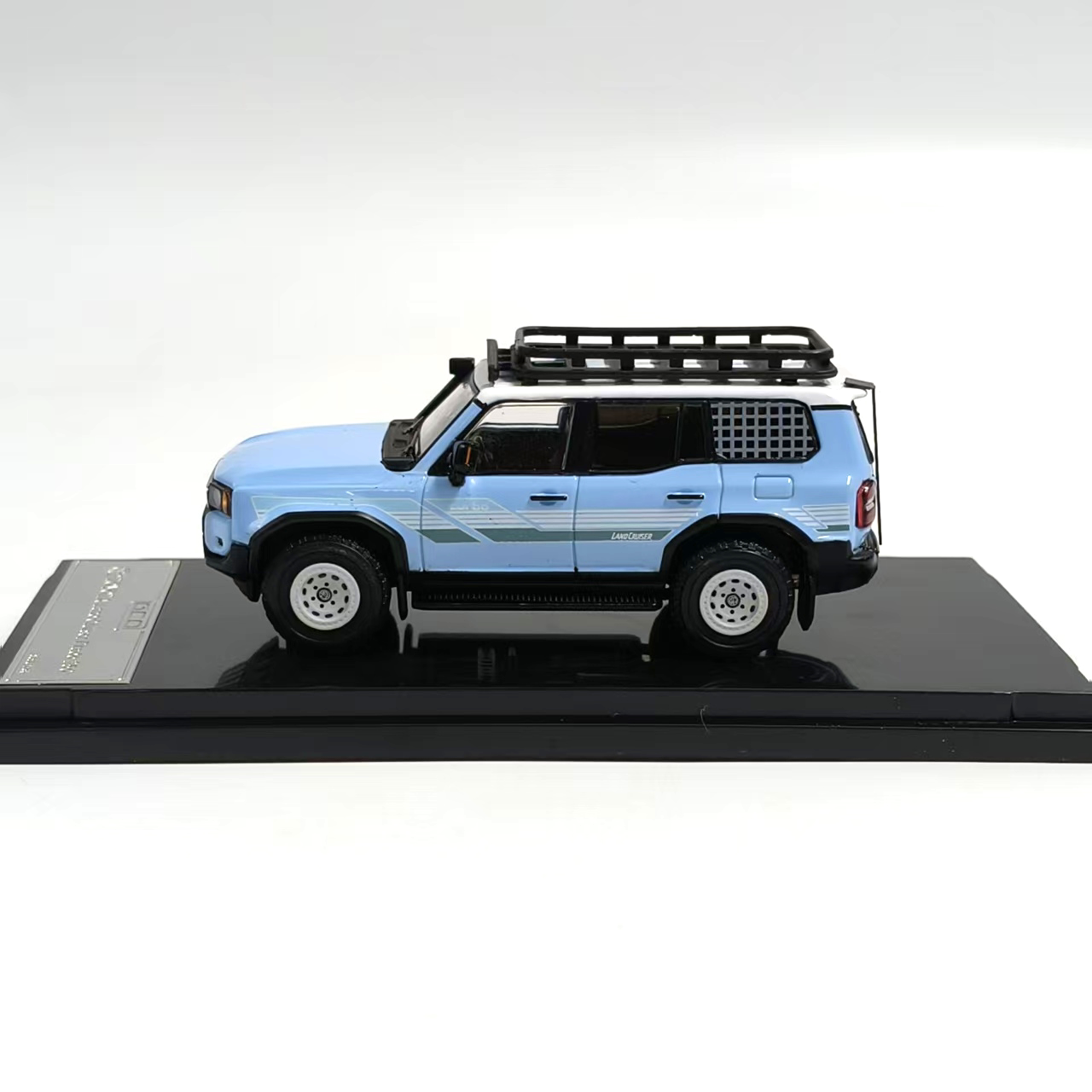 Diecast DCM 1:64 Scale LC250 V - đánh giá và giá Vintage Collectible Model Cars